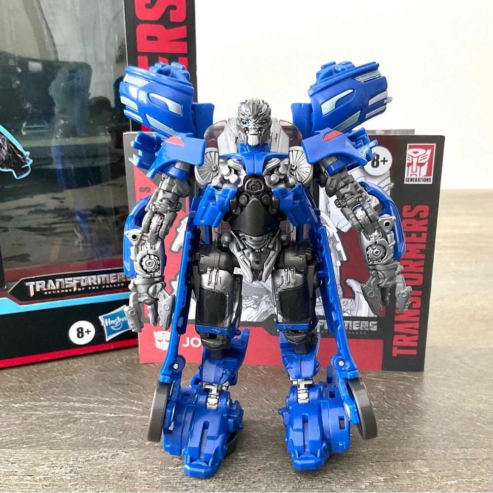 Transformers Studio Series ROTF Jolt - Picture 2 of 5